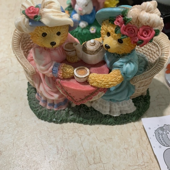 Avon Other - Charming Teddy Bear Tea Party Figurine